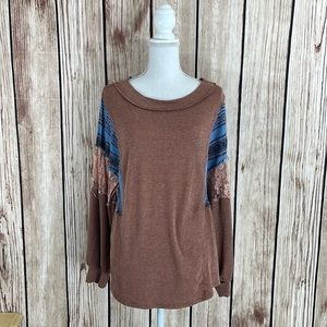 Ces Femme Boho Style Blouse w/Fringed Patchwork Lace & Fabric on Sleeves Medium